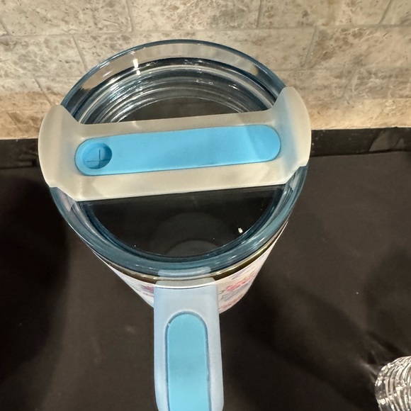 Floral Patterned Tumbler With Bow Straw Lid 40oz - Picture 5 of 6